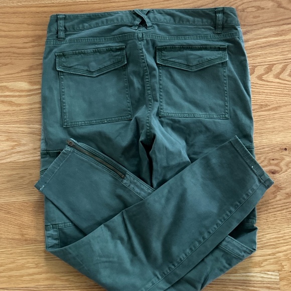 Vineyard Vines Garment Dyed Skinny Utility Pant (4) - Picture 3 of 14